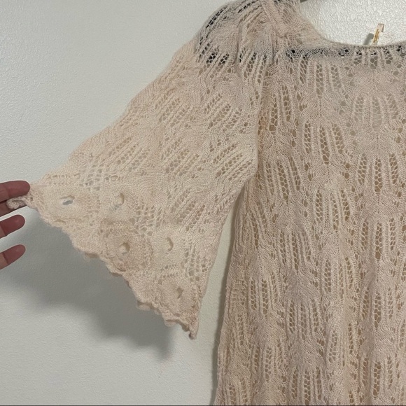 Free People Bell Sleeve Cream Crochet Ruffle Knit Sweater Top XS - Picture 6 of 12